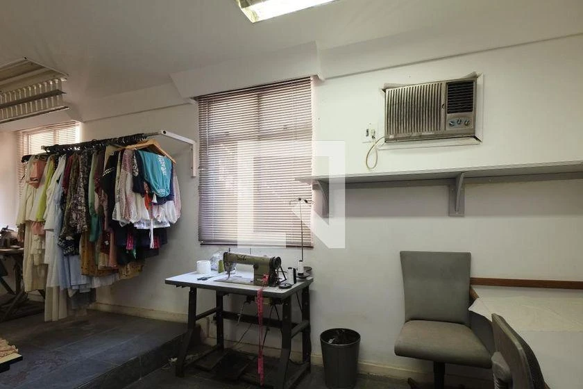 Rental house with 10 bedrooms and a separate kitchen — photo 32
