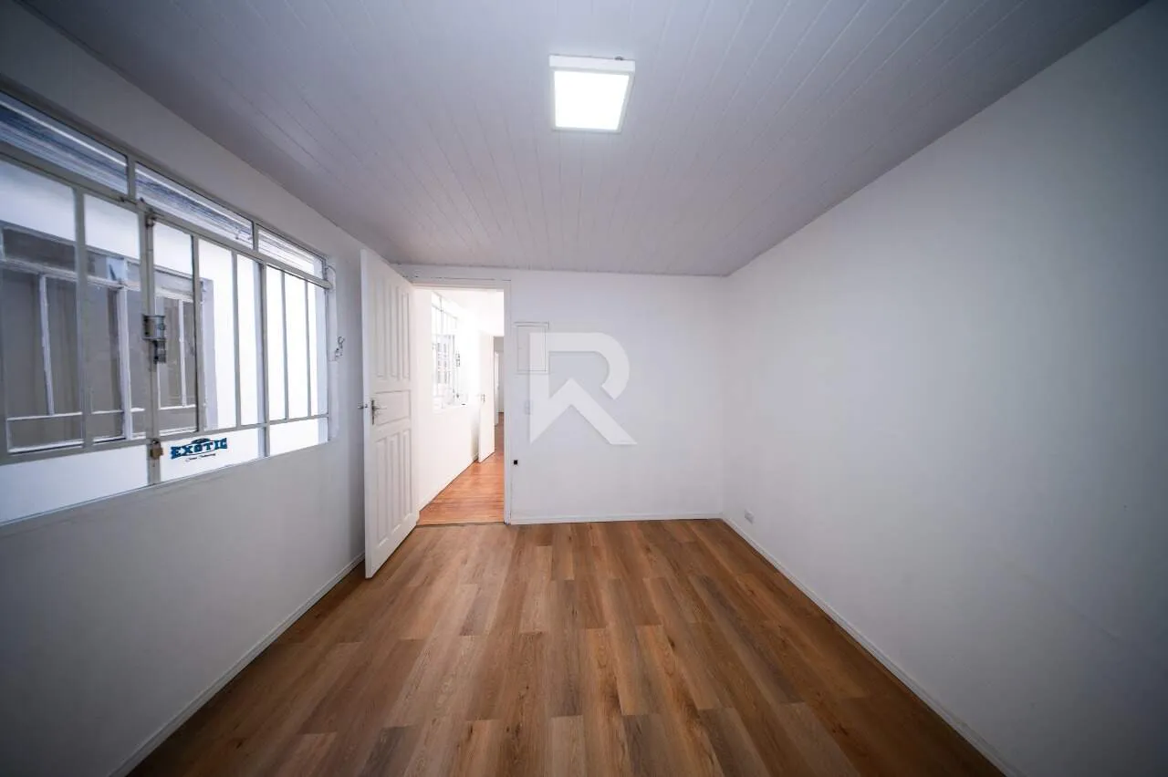 Rental house with laundry area and 5 bedrooms — photo 22