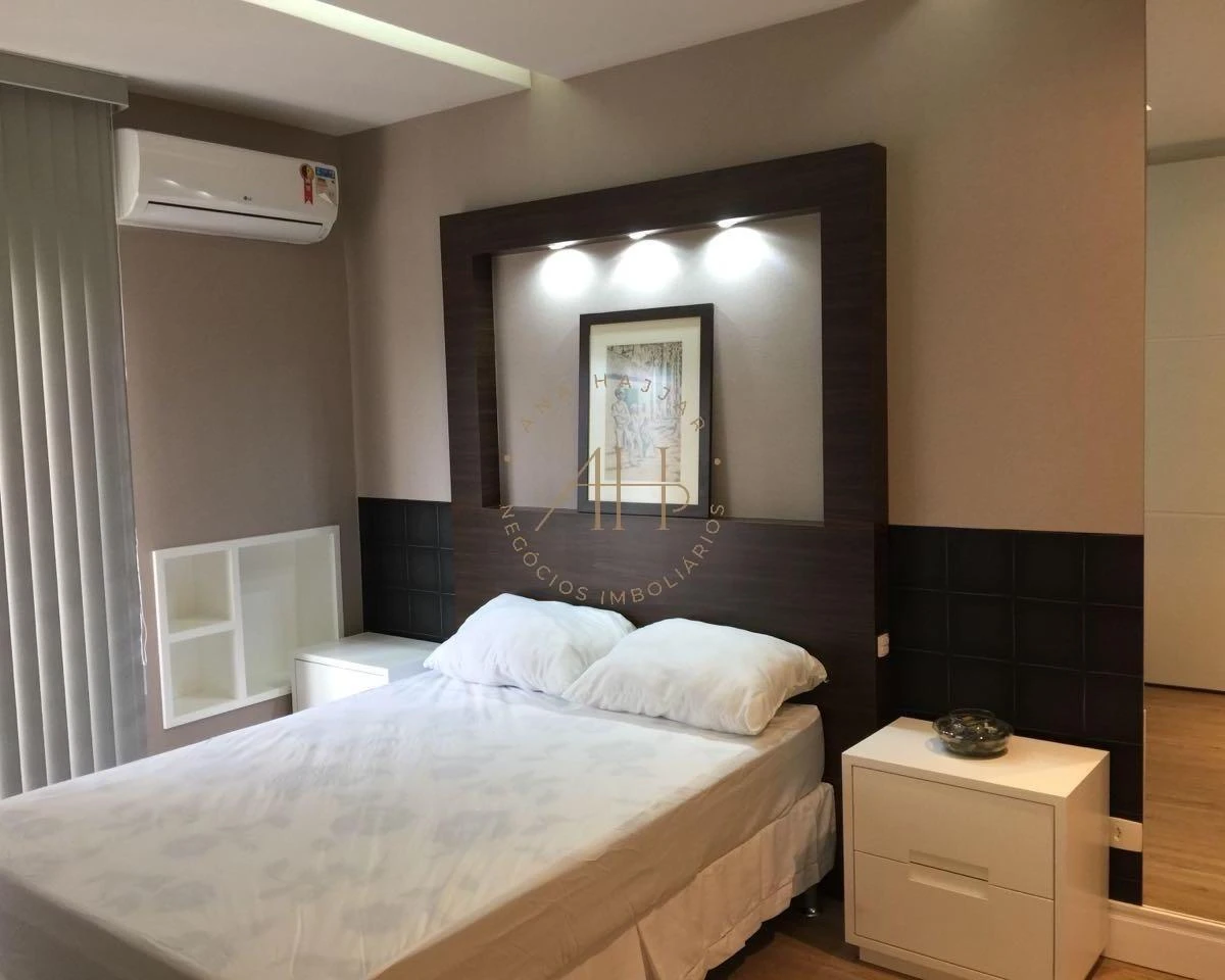 Furnished 2-bedroom apartment with city-view windows — photo 12