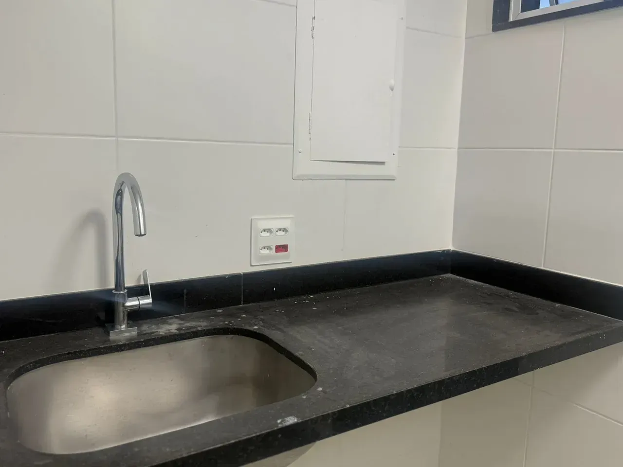 2-bedroom apartment with open-plan gas kitchen — photo 10