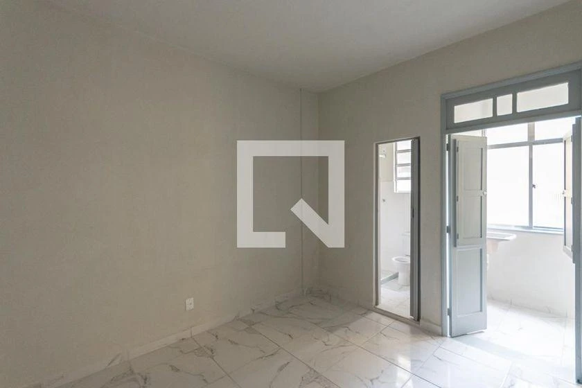 Apartamento de 1 dormitorio con suelos de azulejo — photo 18