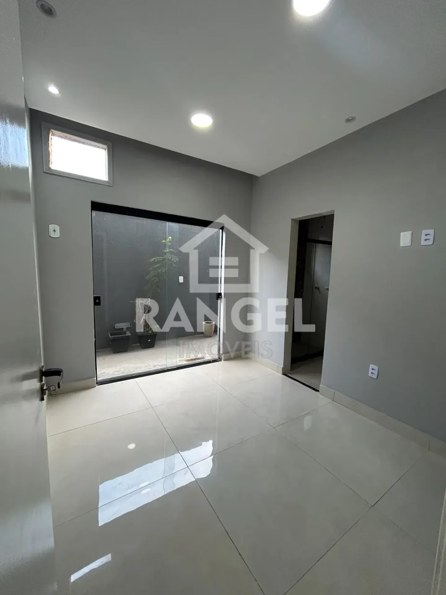 3-bedroom house with a washing machine — photo 8