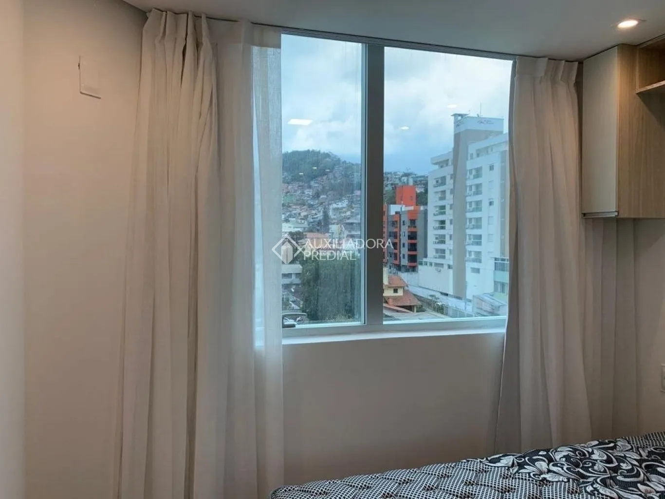 1-bedroom apartment with open-plan kitchen and 62 m² — photo 12