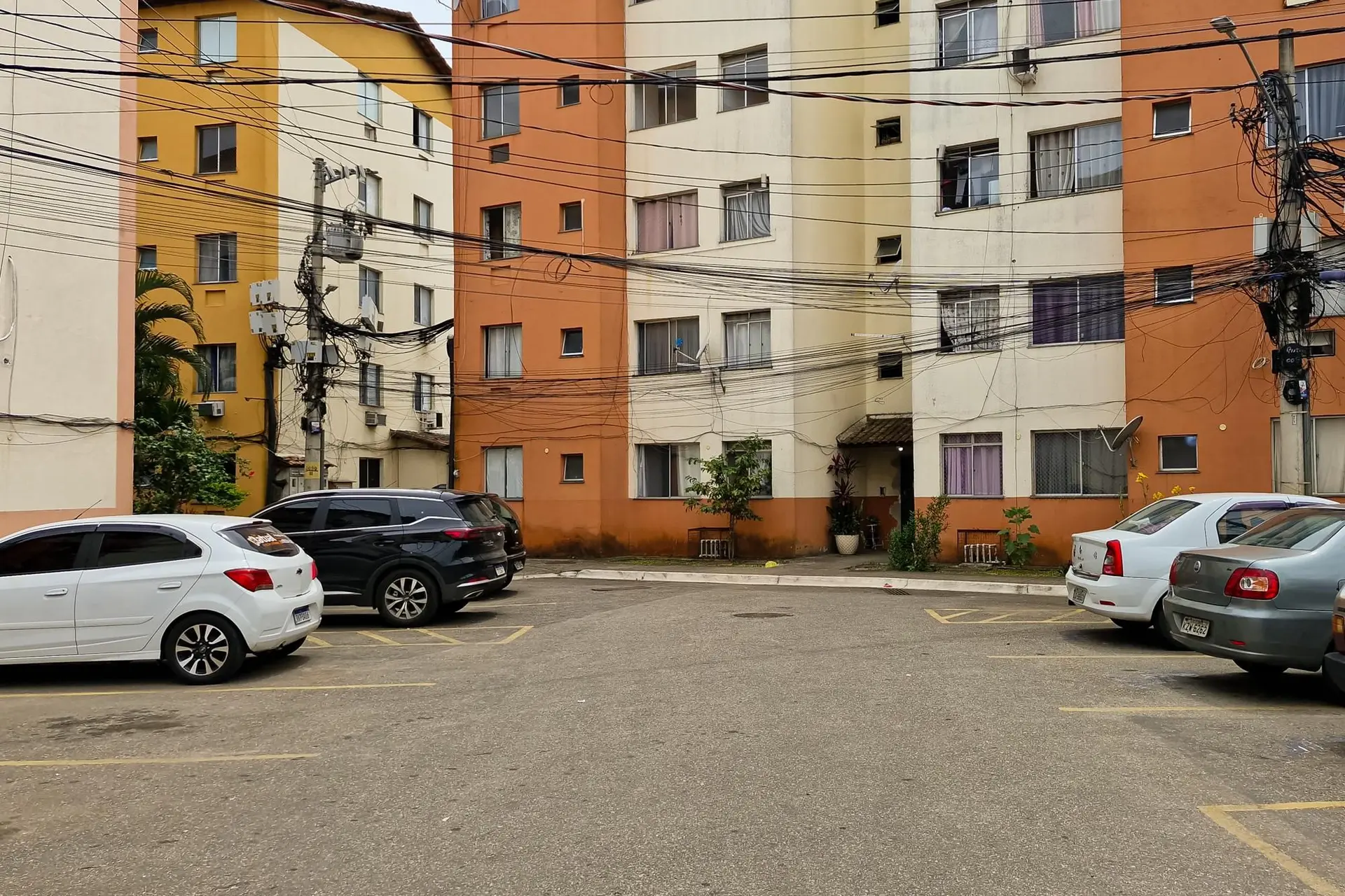 Квартира з 2 спальнями та електричним душем у ванній — photo 31