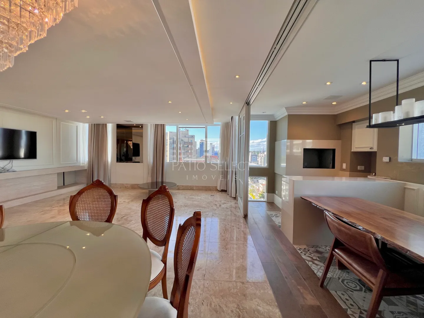 Гардеробная и 3 спальни: квартира 180 м² — photo 25