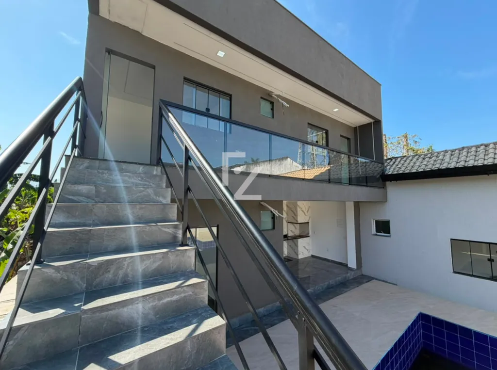 House with 4 bedrooms and 3 bathrooms, 3 parking spots — photo 21