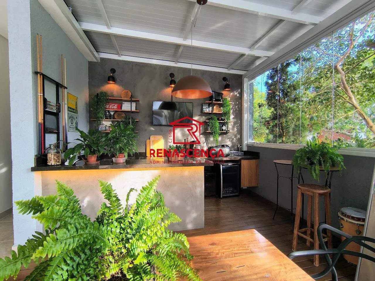 Меблированный дом с 4 спальнями-сюитами и садом 502 м² — photo 4