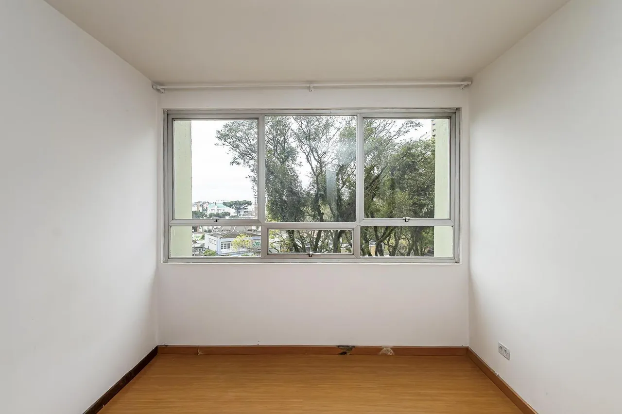 Apartamento com cozinha fechada, 3 quartos e 2 banheiros — photo 12