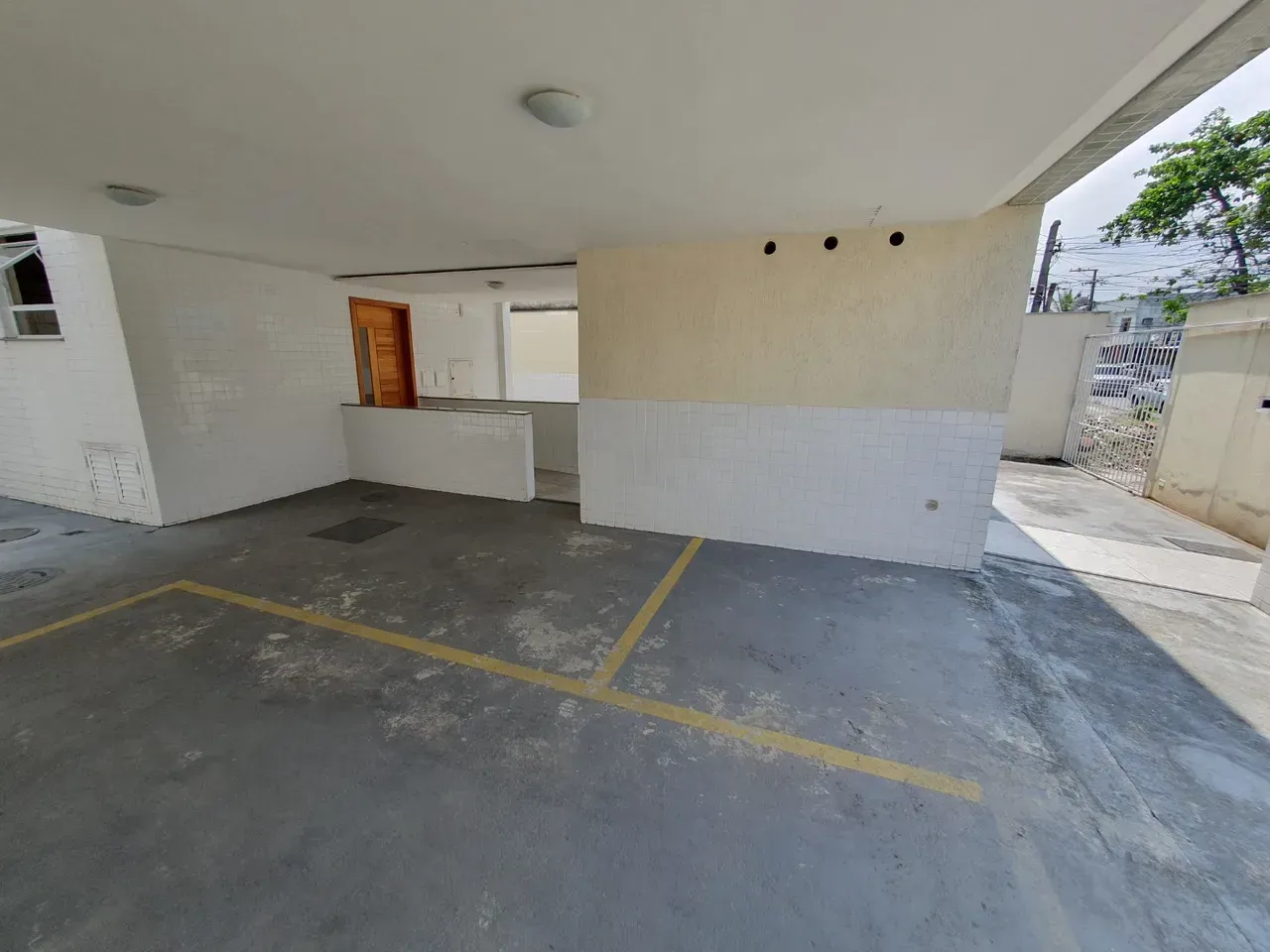 1-bedroom apartment with balcony and 1 parking space — photo 11