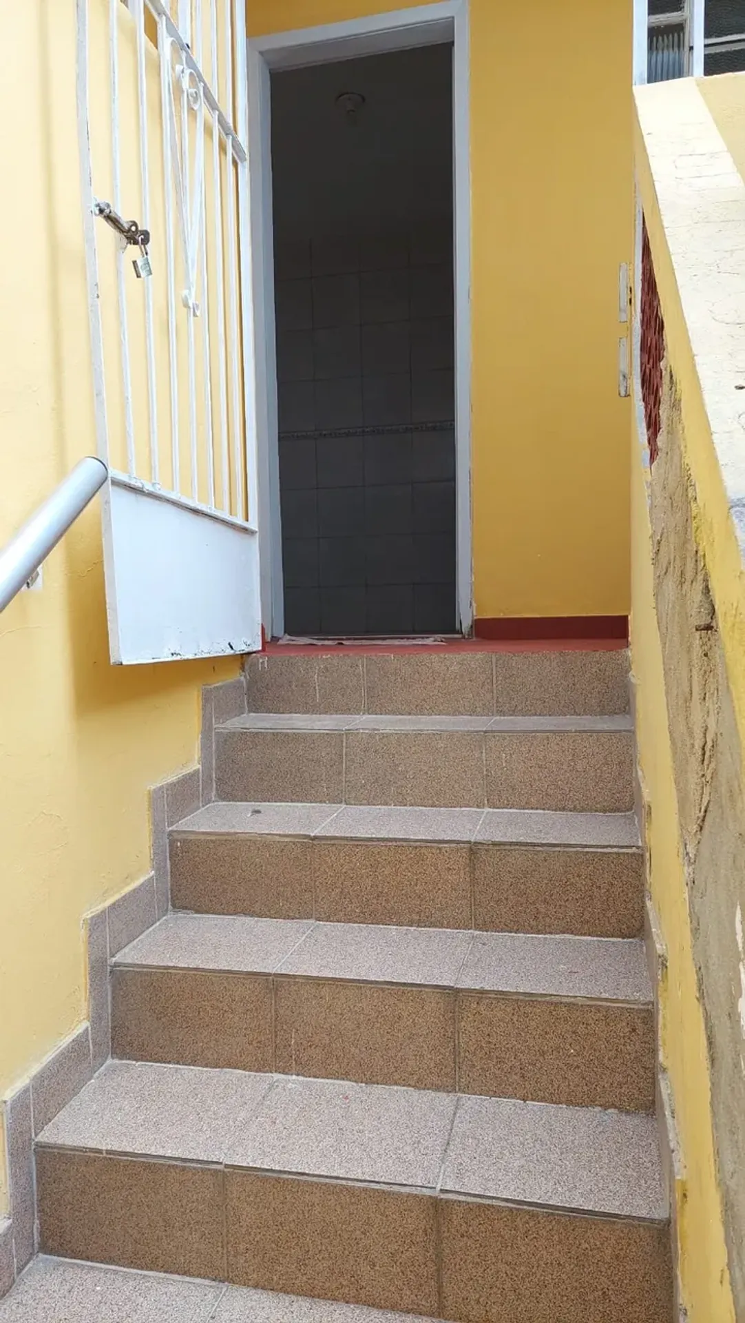 Unfurnished apartment with no parking, 50 m², 1 bed 1 bath — photo 36