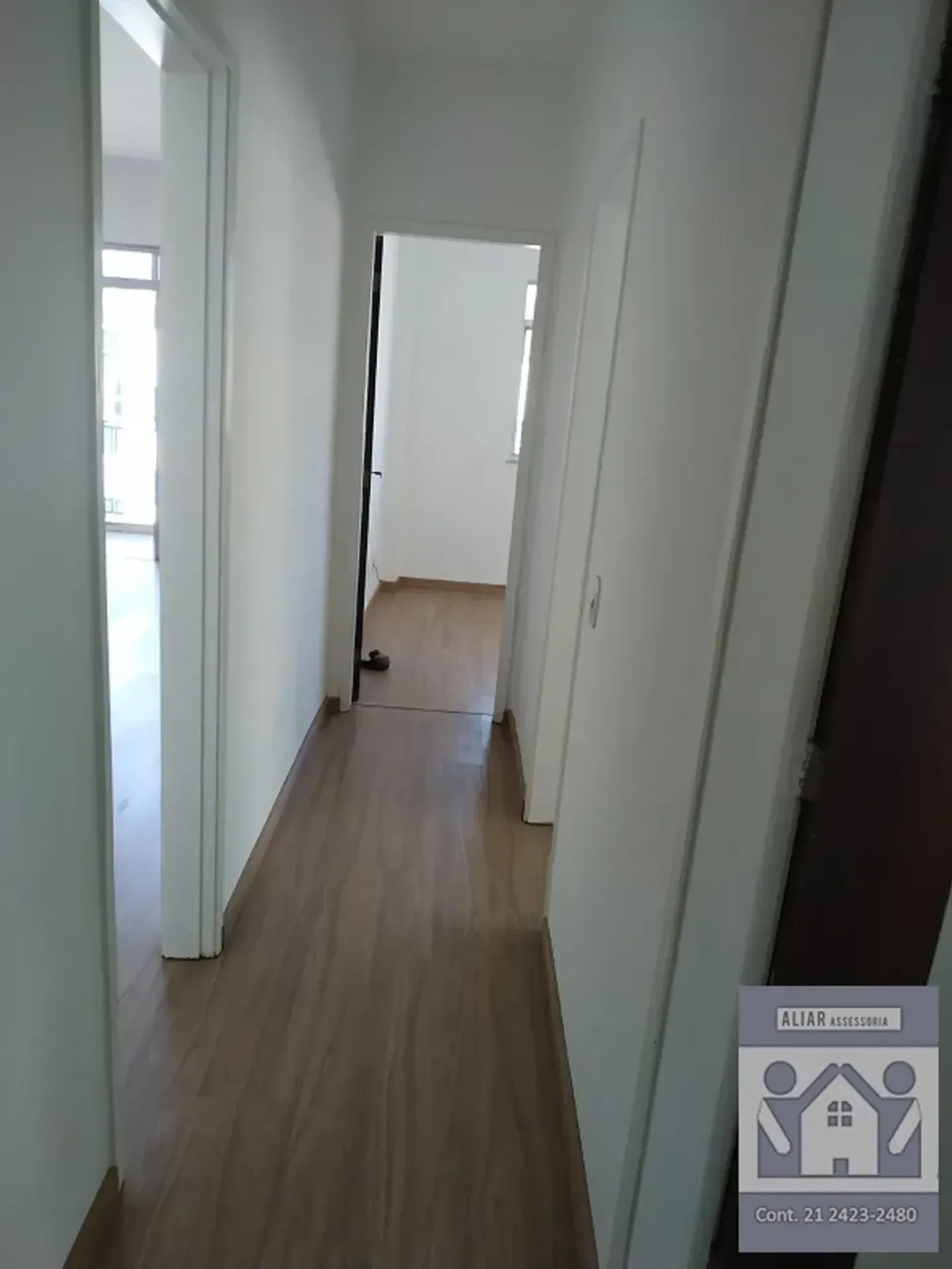 Apartment on the 6th floor with a glass-enclosed balcony — photo 21
