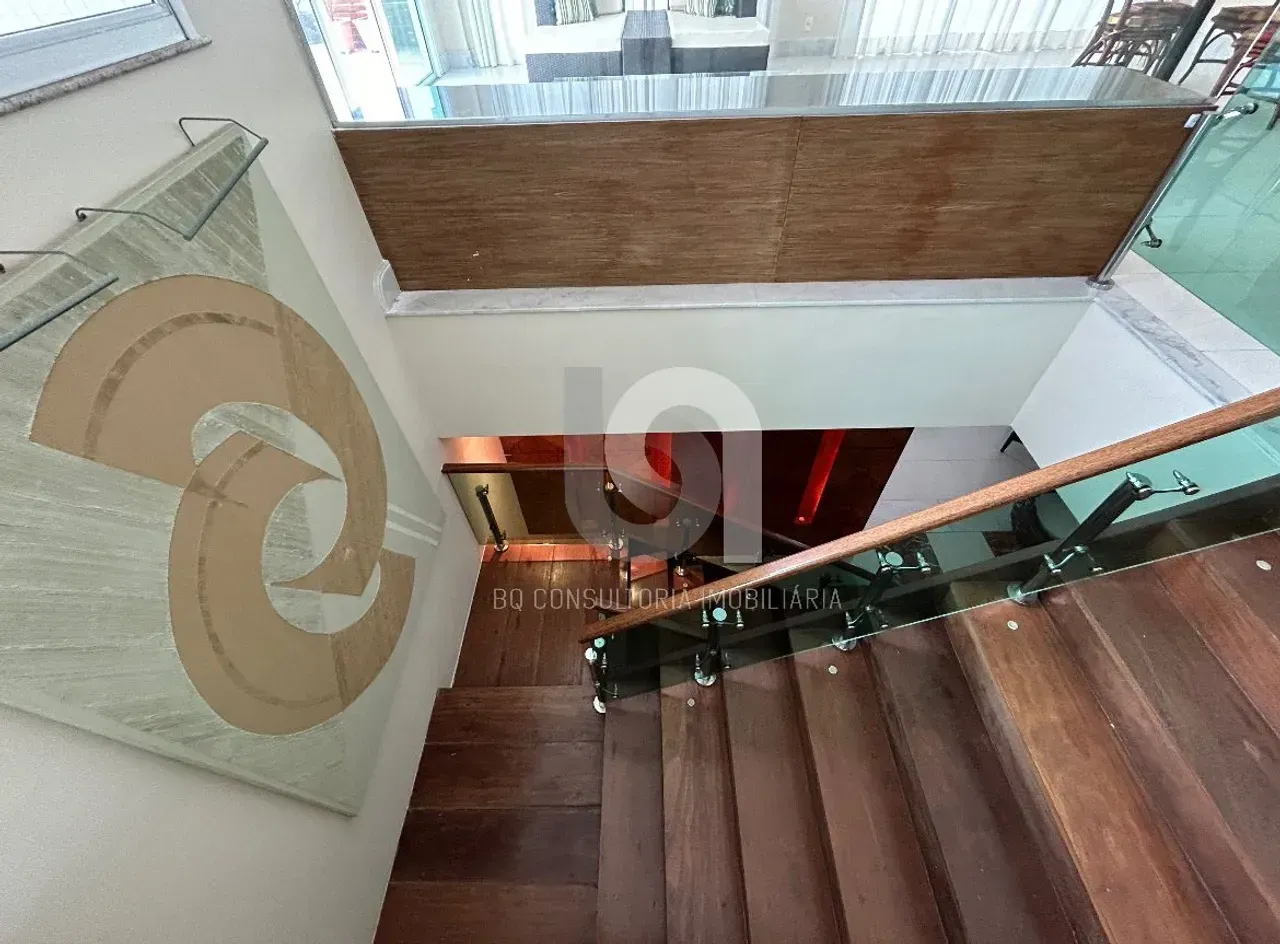 Furnished 580 m² apartment with 4 bedrooms and 5 bathrooms — photo 9