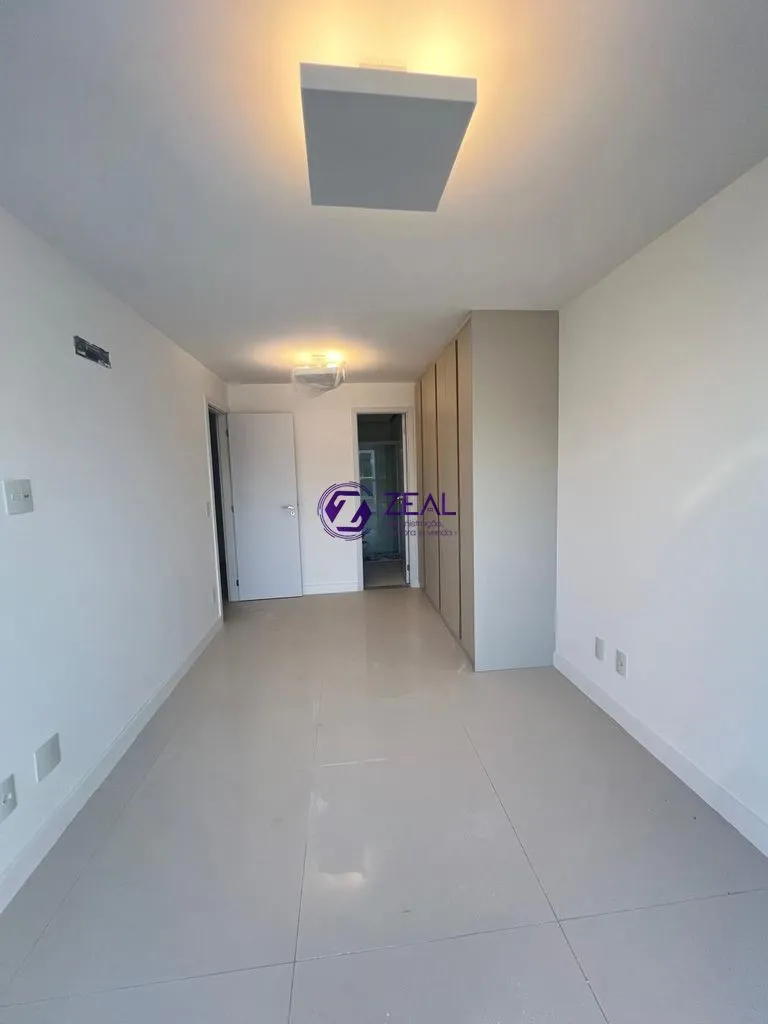 Apartment with 3 bedrooms and 5 bathrooms plus 3 parking spots — photo 17