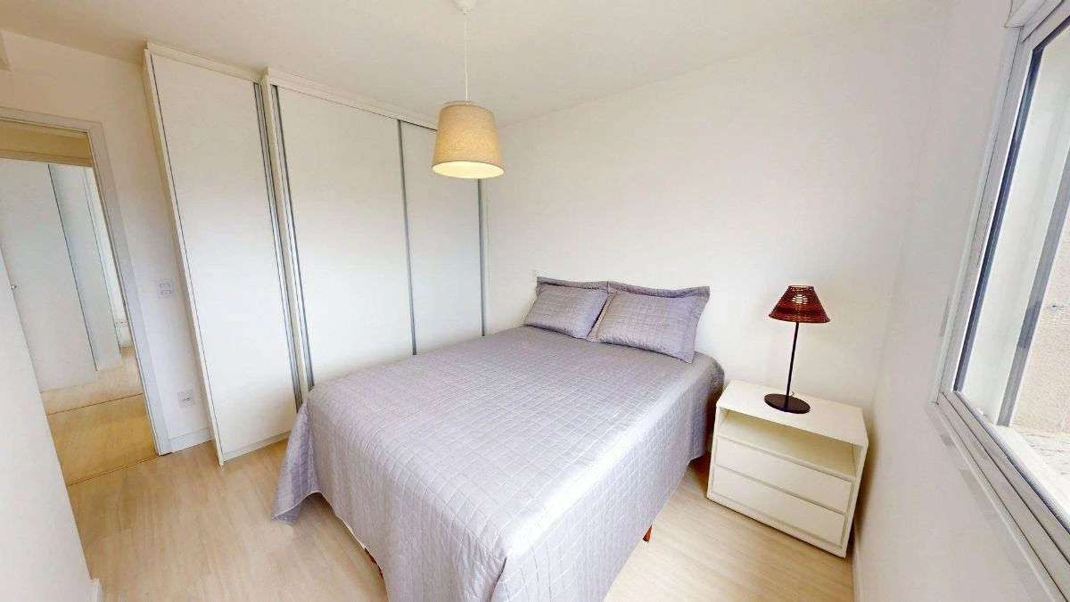 Furnished apartment, 95 m², with a glass-enclosed balcony — photo 15