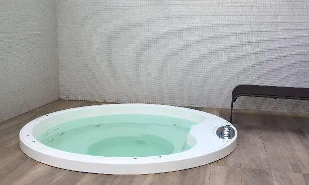 Apartment with 1 bedroom and an electric showerhead — photo 10