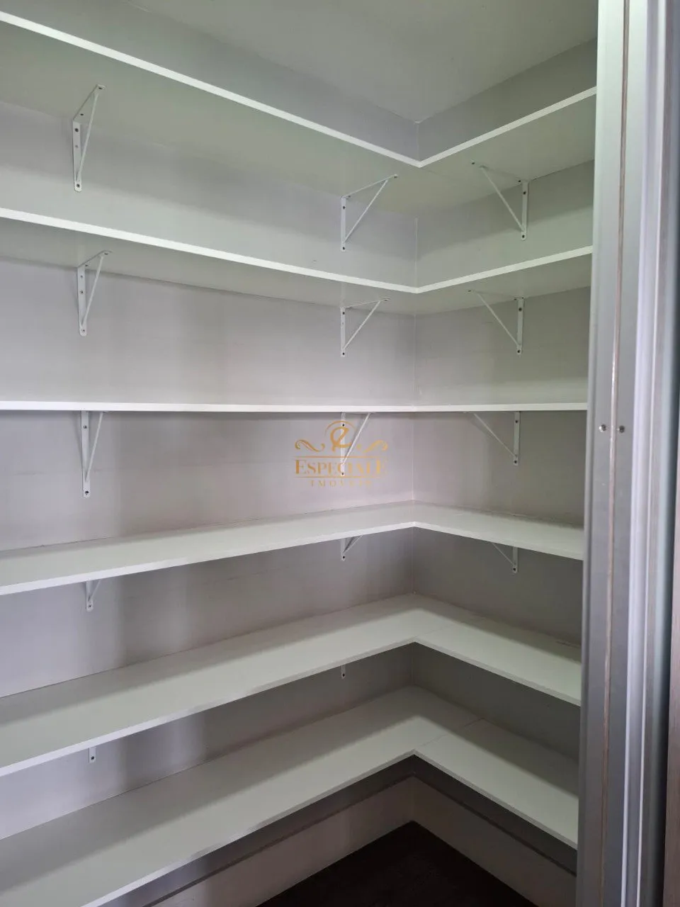 Furnished apartment with 3 bedrooms and integrated kitchen — photo 15