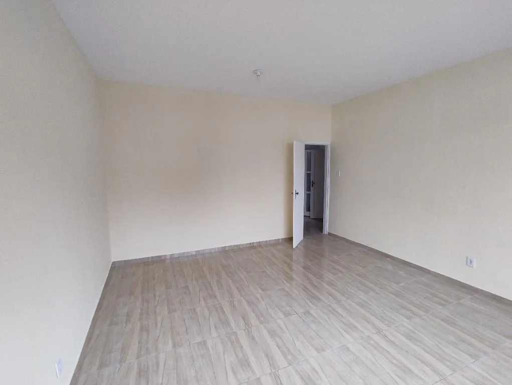 Квартира 80 м² із заскленим балконом та видом на гори — photo 14