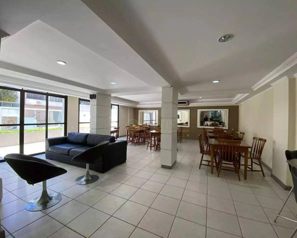 Furnished apartment, 107 m², with a glass-enclosed balcony — photo 5