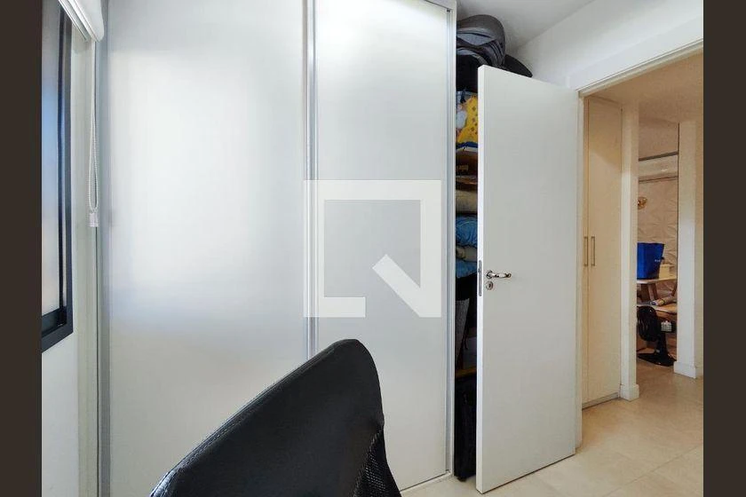 3-bedroom apartment with a mountain view — photo 4