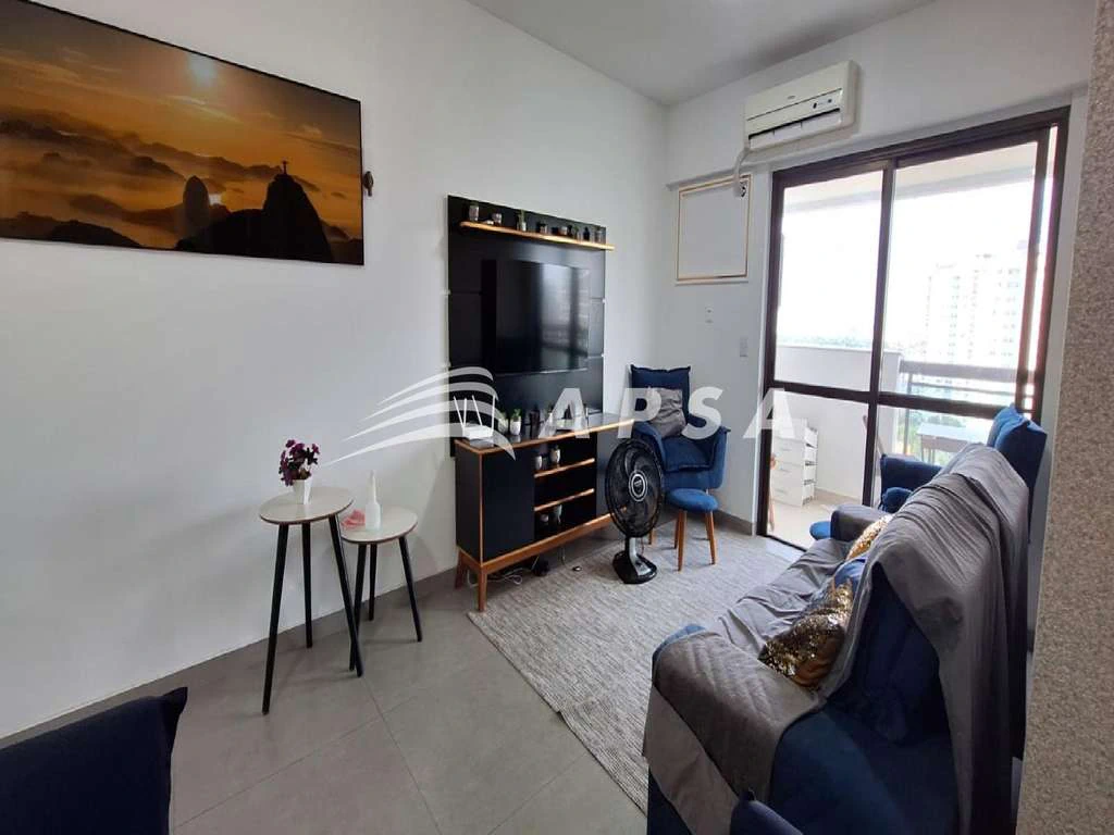 Apartamento mobiliado com 3 quartos e varanda envidraçada — photo 10