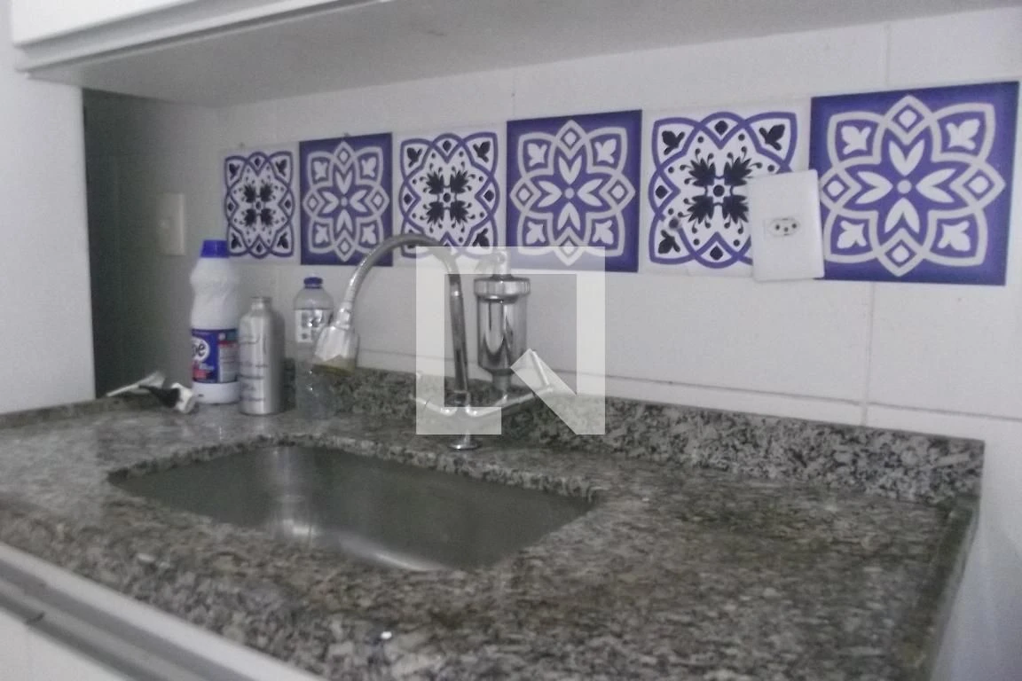 Furnished apartment with 3 bedrooms and enclosed balcony — photo 42