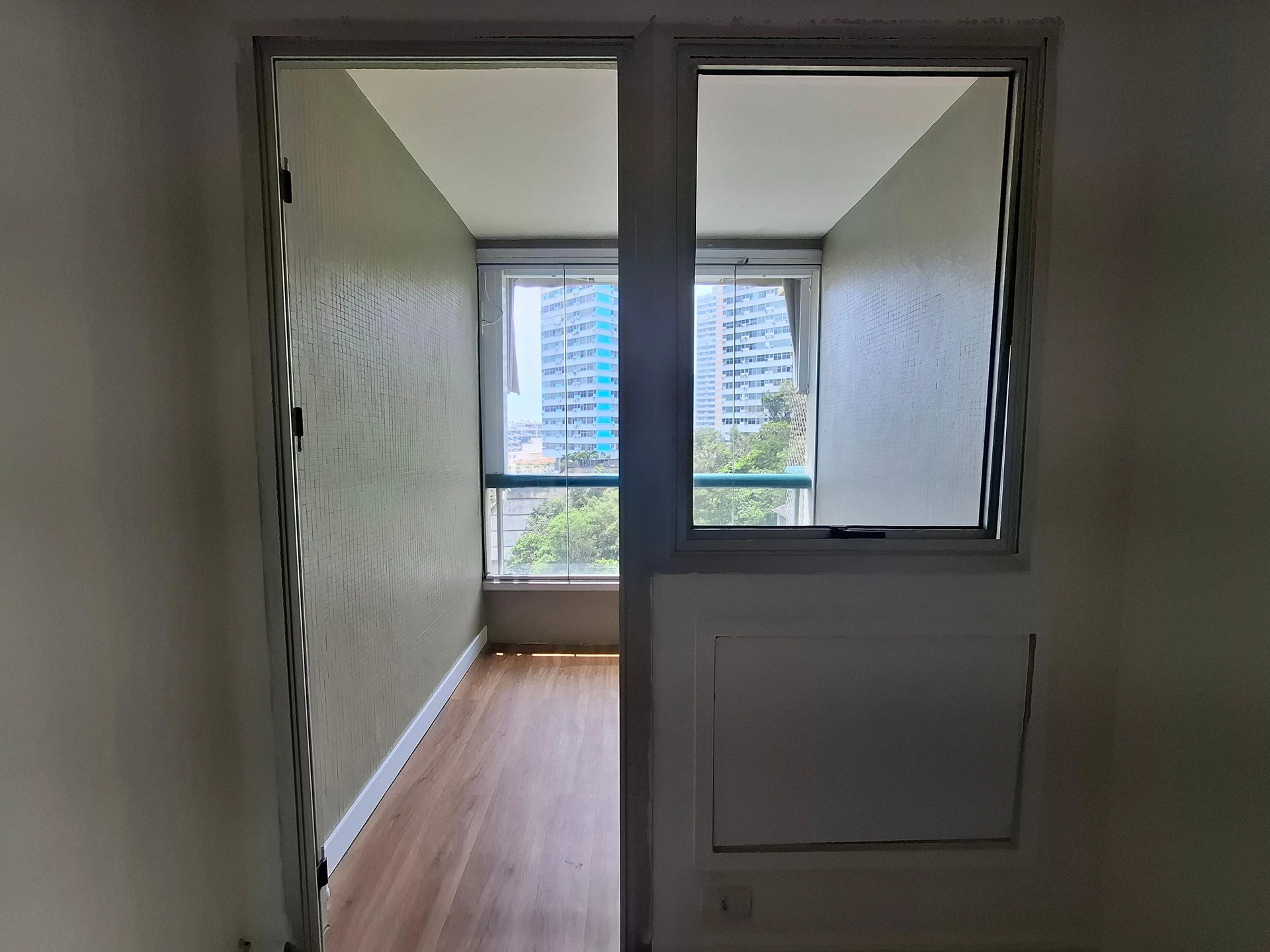2 quartos e janelas do piso ao teto: apartamento de 75 m² — photo 22