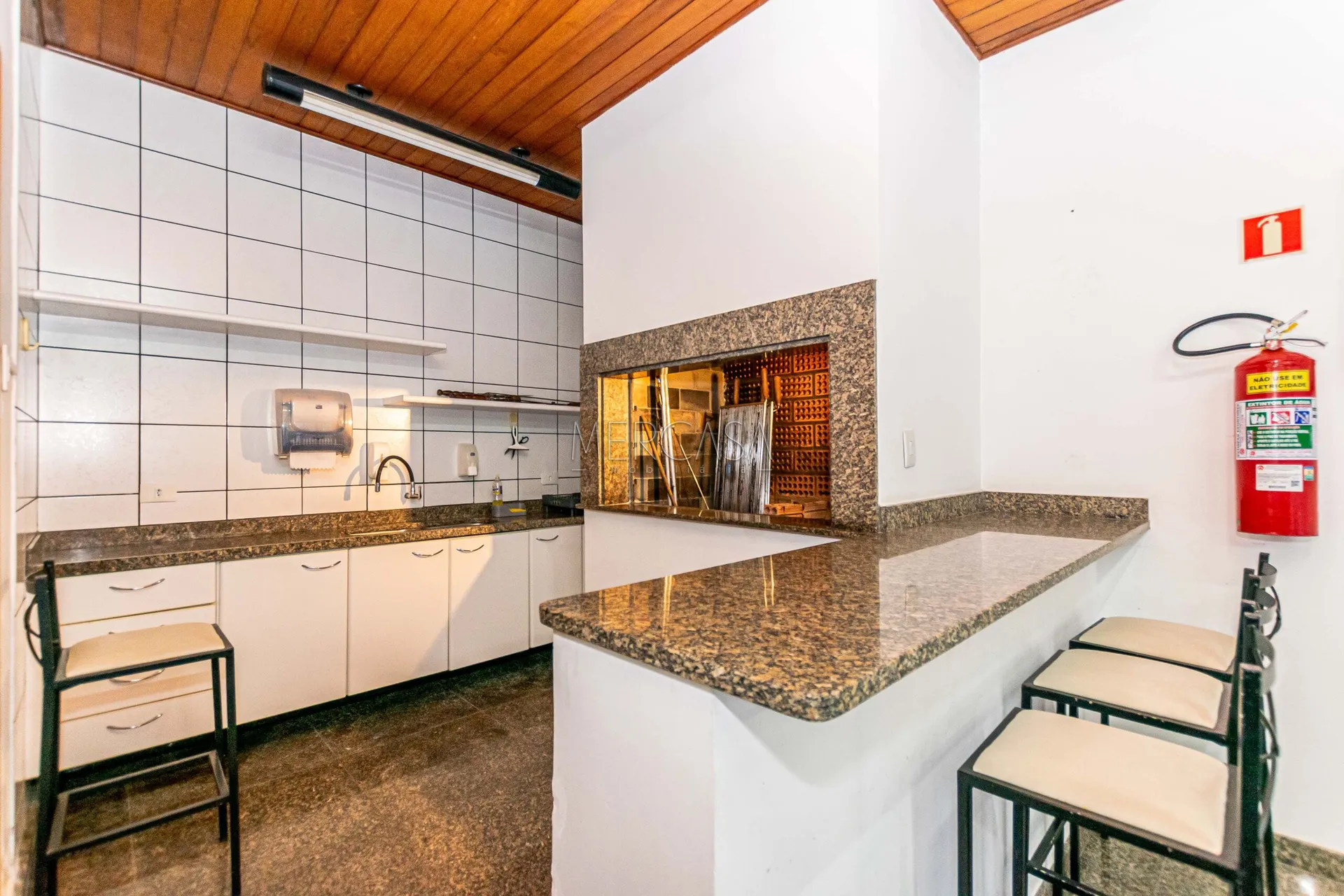 Apartamento com 3 quartos, 5 banheiros e 4 vagas — photo 68