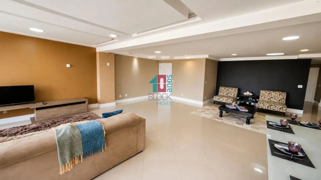 Furnished 3-bedroom apartment with 4 bathrooms — photo 15