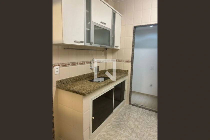 80 m² apartment with 2 bedrooms and a gas stove kitchen — photo 2
