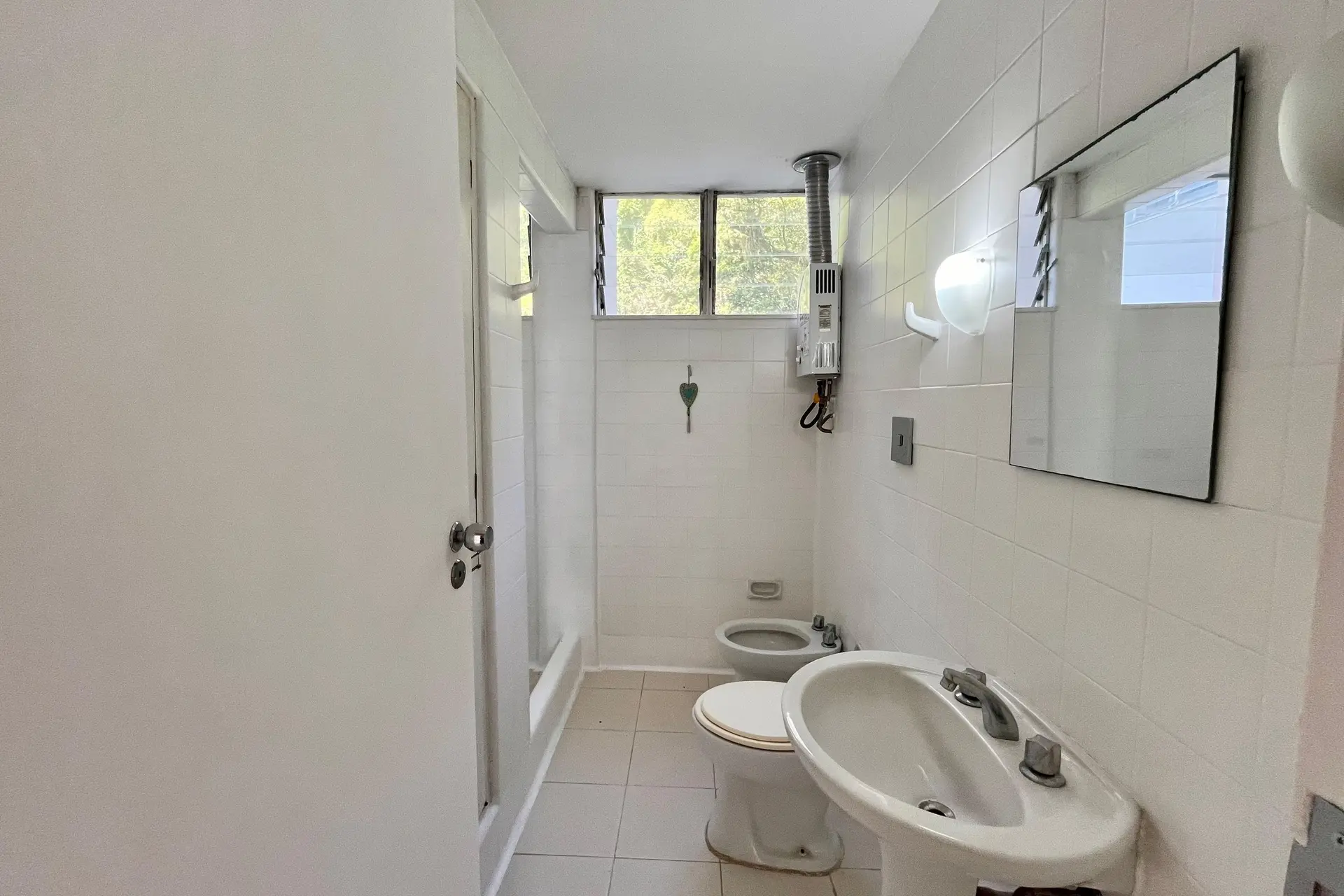 Unfurnished 2-bedroom rental apartment with 2 baths — photo 58