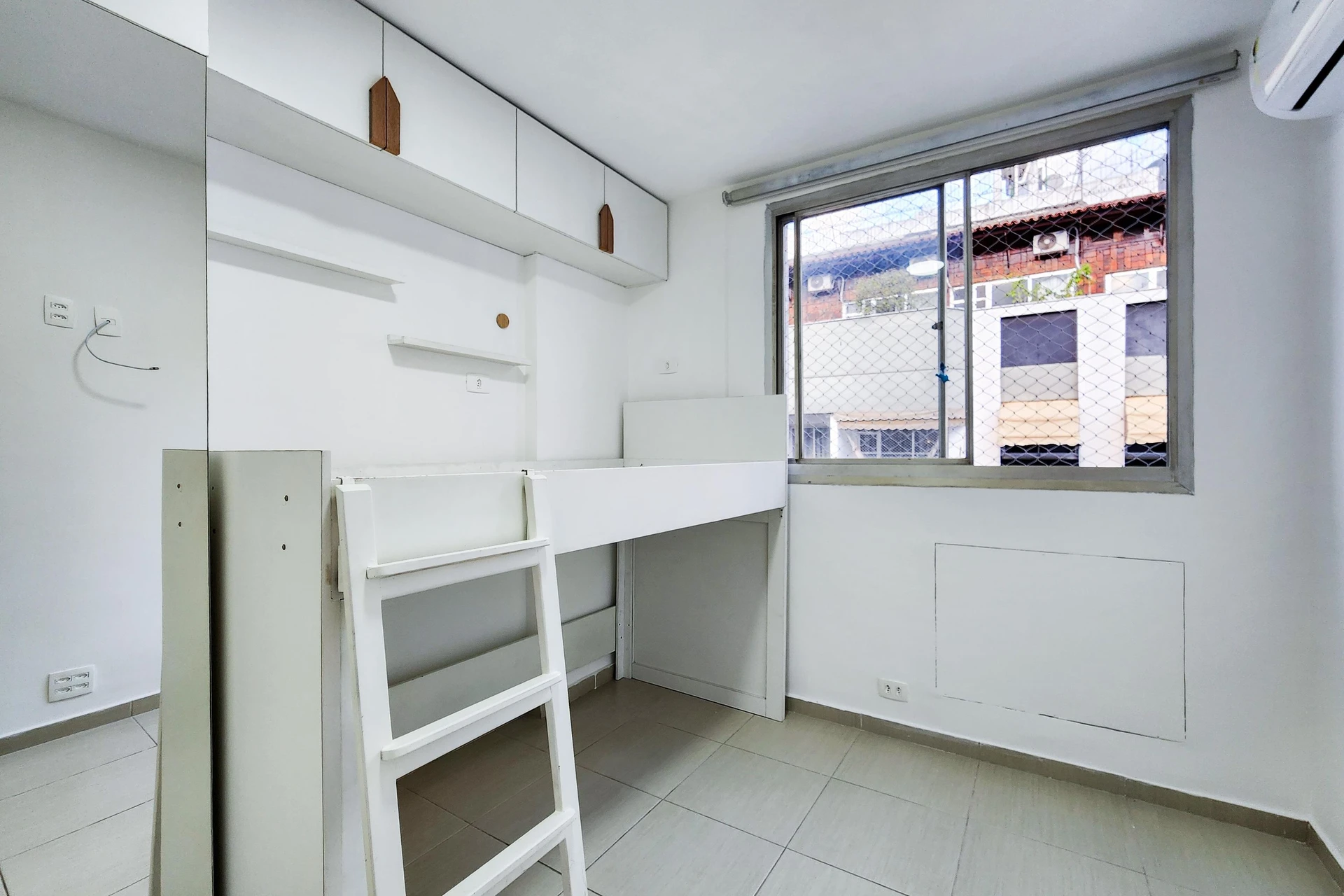 Apartamento, 72 m², com closet — photo 3