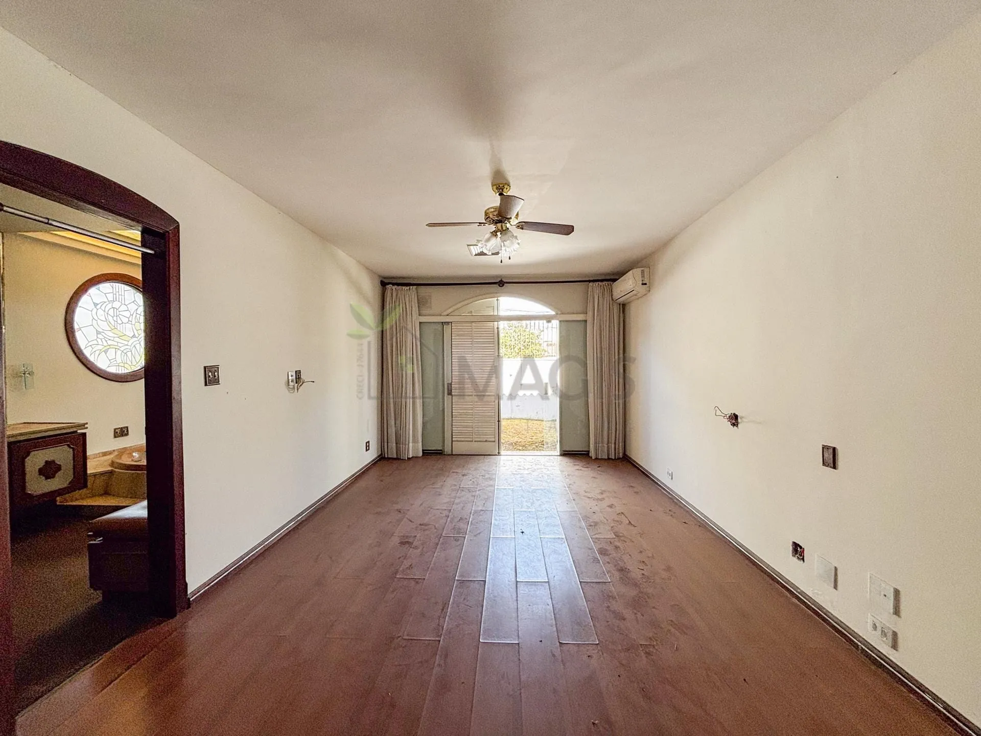 Будинок 604 м² з 4 спальнями та 4 ванними кімнатами — photo 45