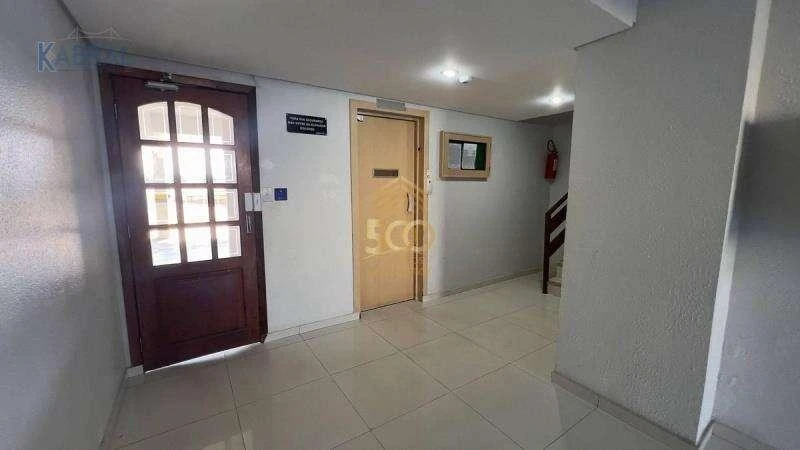 Furnished 3-bedroom apartment with enclosed balcony