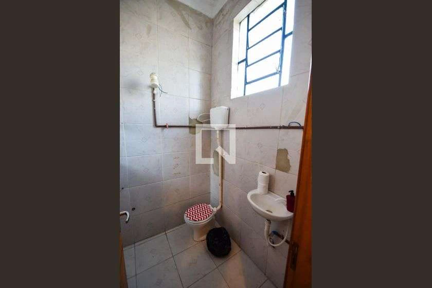 Дом с 4 спальнями, 3 парковками и частным садом — photo 25