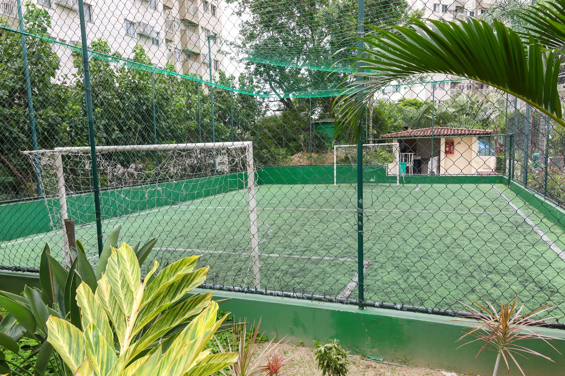 2-bedroom apartment with a park view in Rio de Janeiro — photo 61