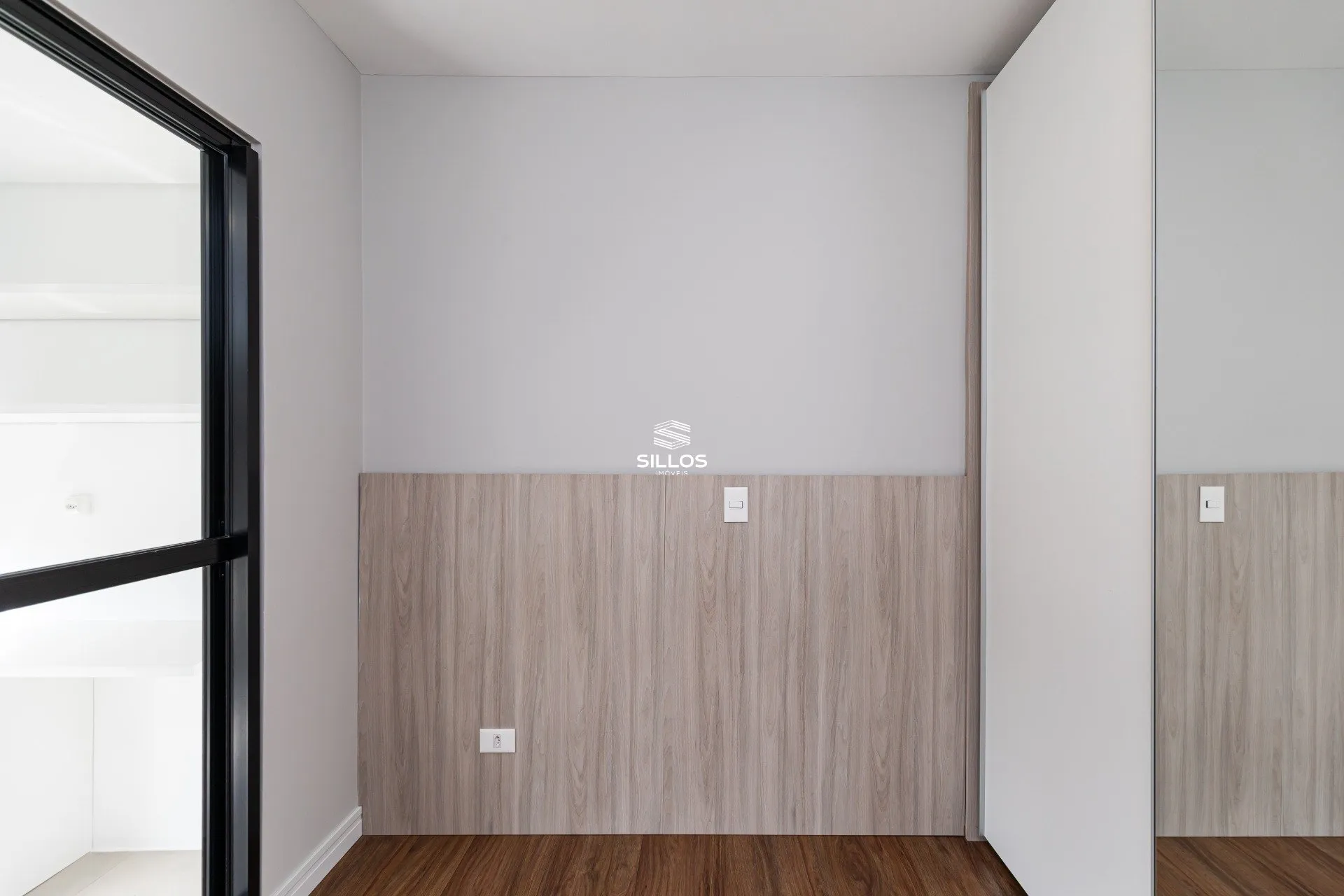 2-bedroom apartment with a grill on the balcony in Curitiba — photo 12