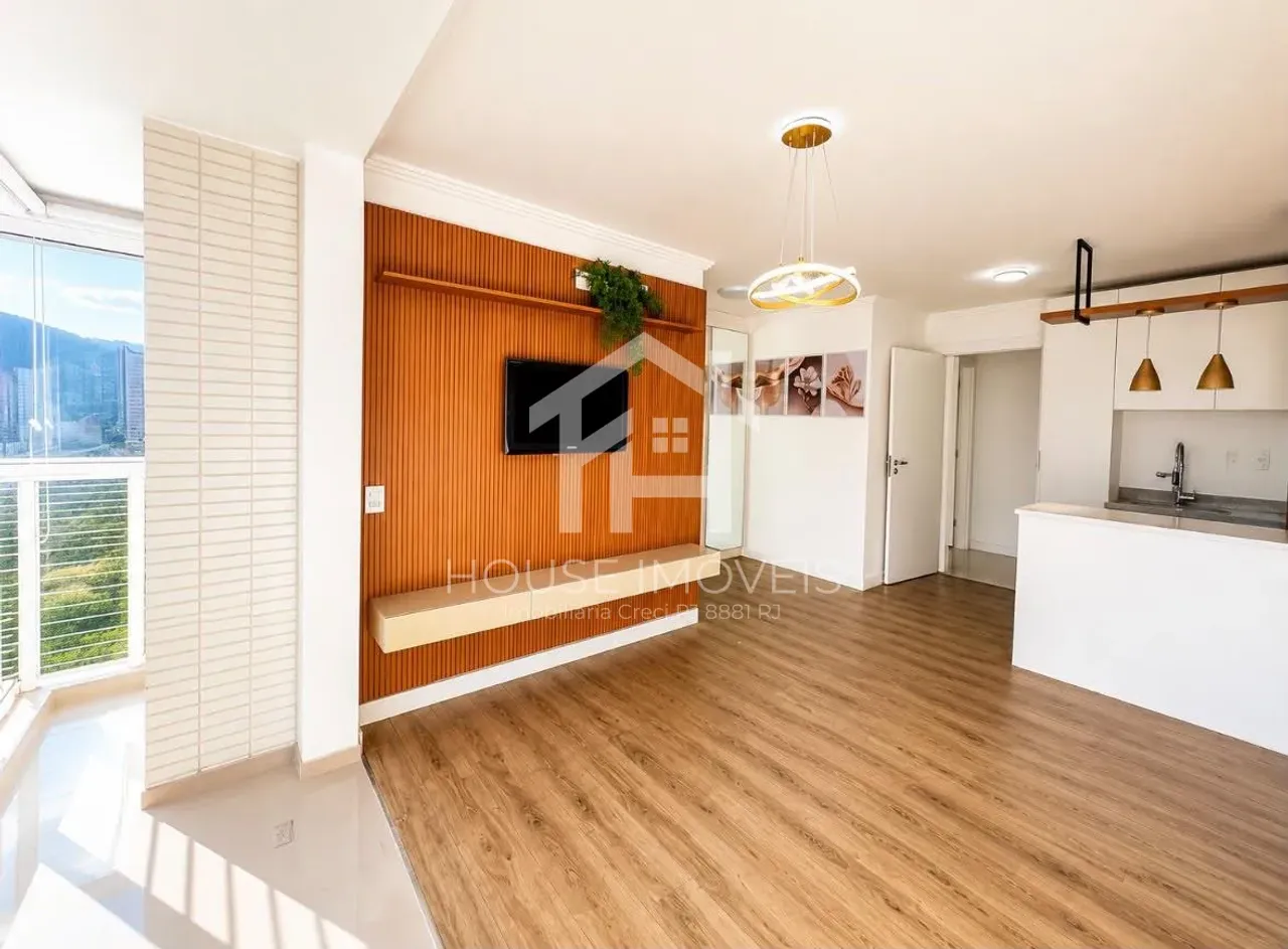 Apartamento com ar-condicionado e varanda envidraçada — photo 4