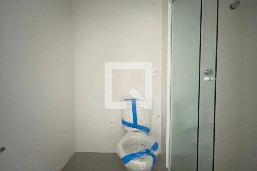 23 m² apartment with 1 bedroom and glass shower — photo 9
