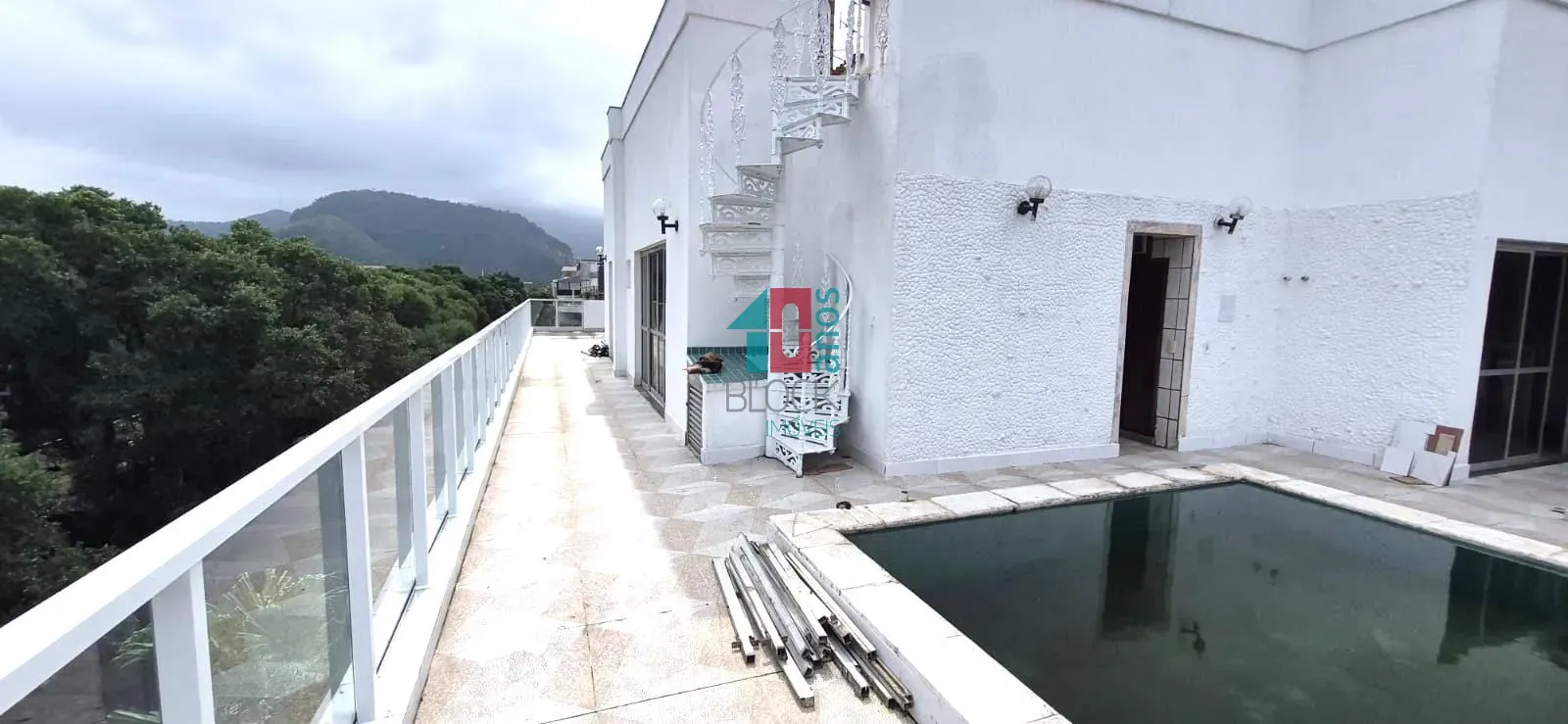 Apartamento com 4 quartos e cozinha separada — photo 23