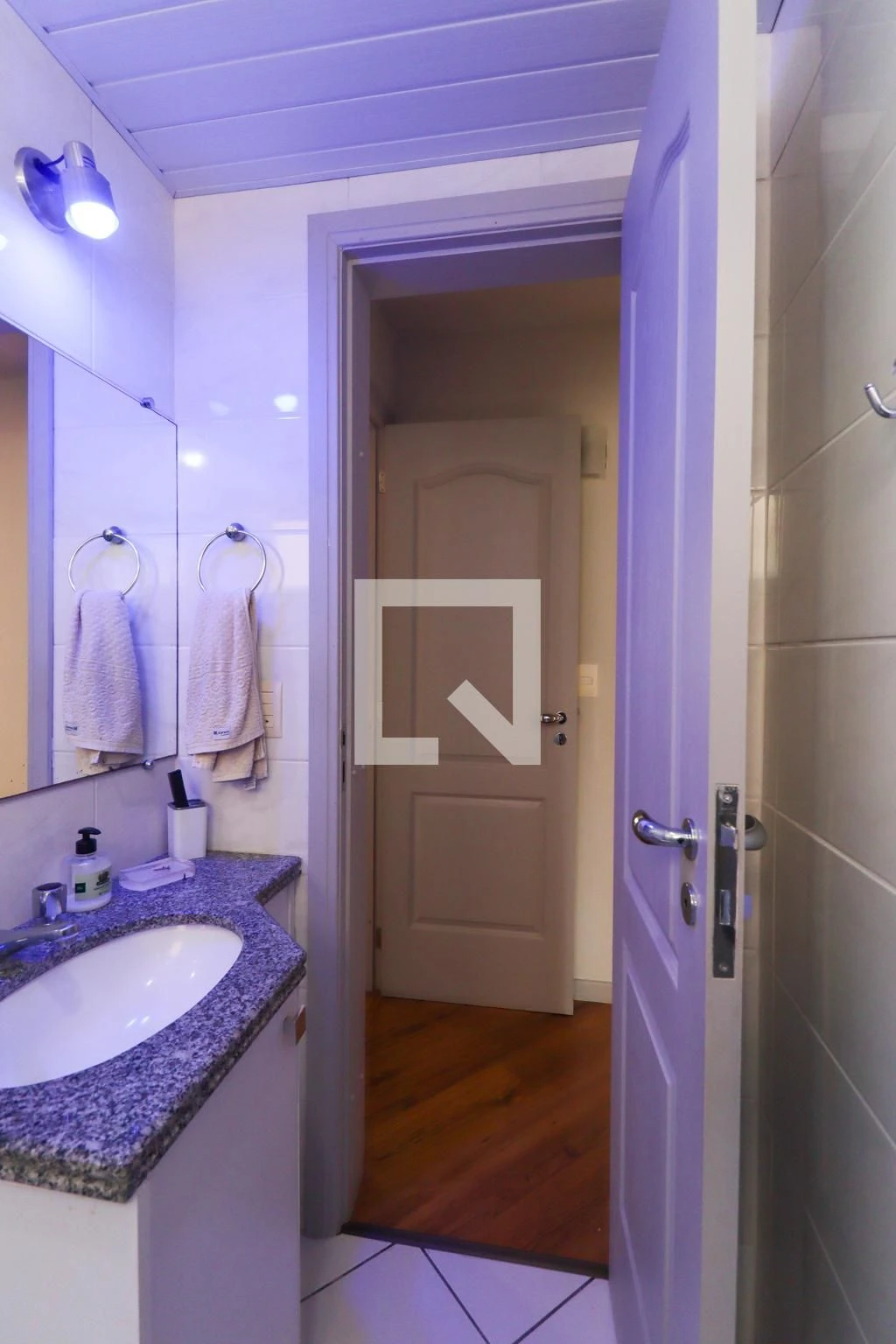 Furnished apartment, 70 m², with a home office — photo 54