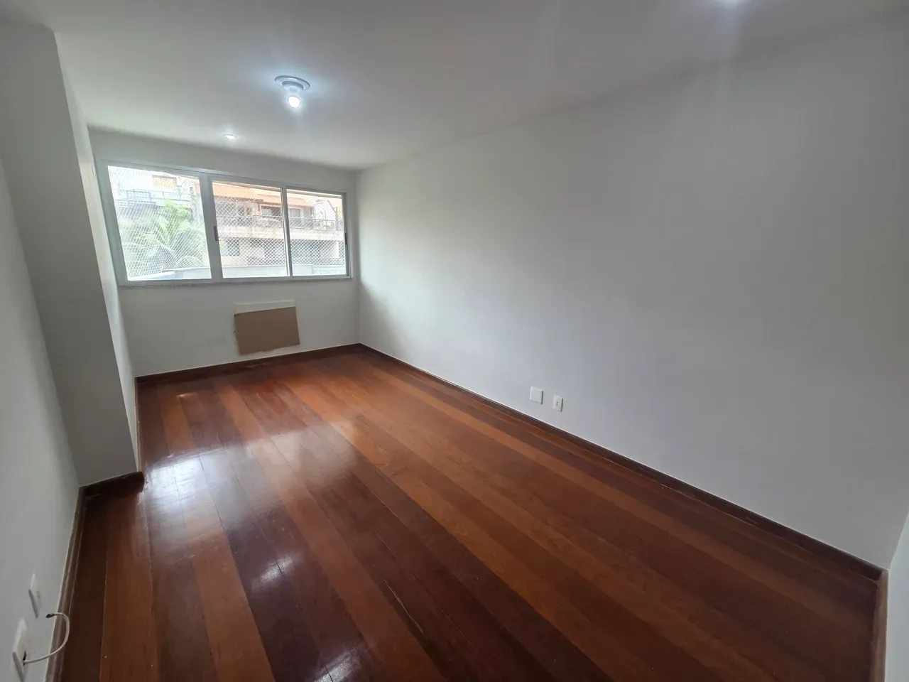 5-bedroom apartment in a building with a sauna — photo 4