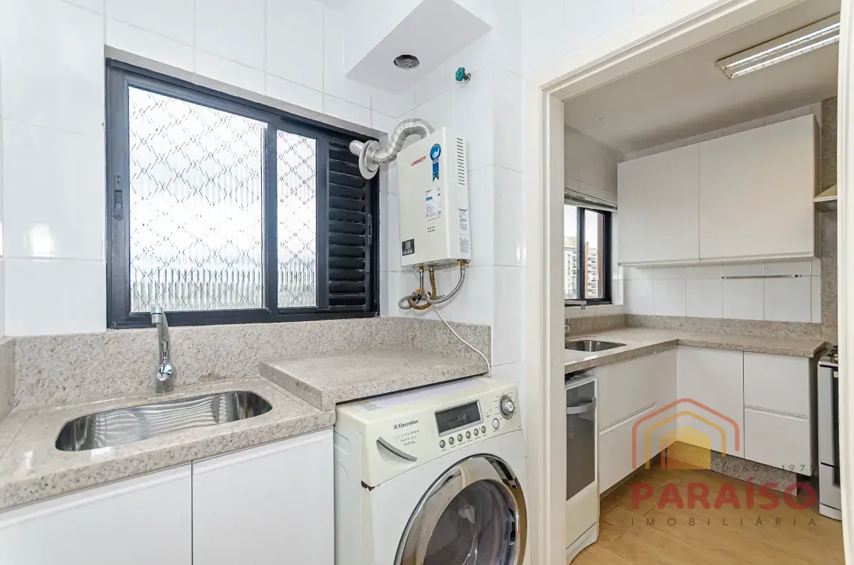 3-bedroom apartment in a building with a gym — photo 29
