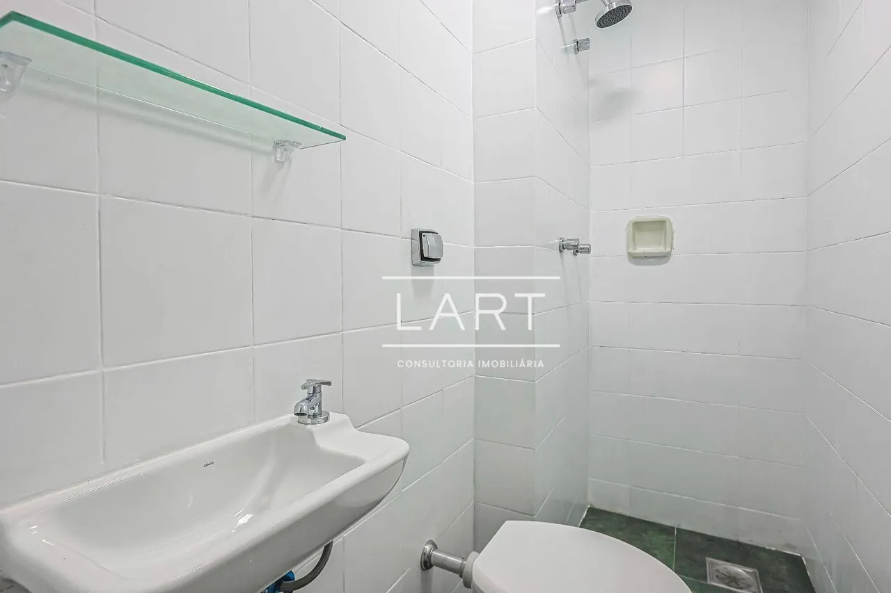 4-bedroom apartment with balcony and 227 m² — photo 19