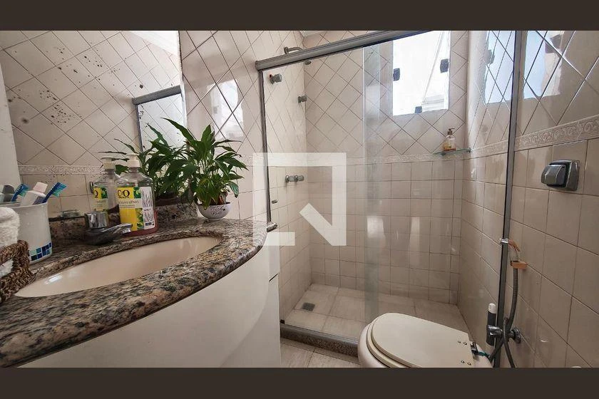 290 m² house with a bathtub and a walk-in closet — photo 50