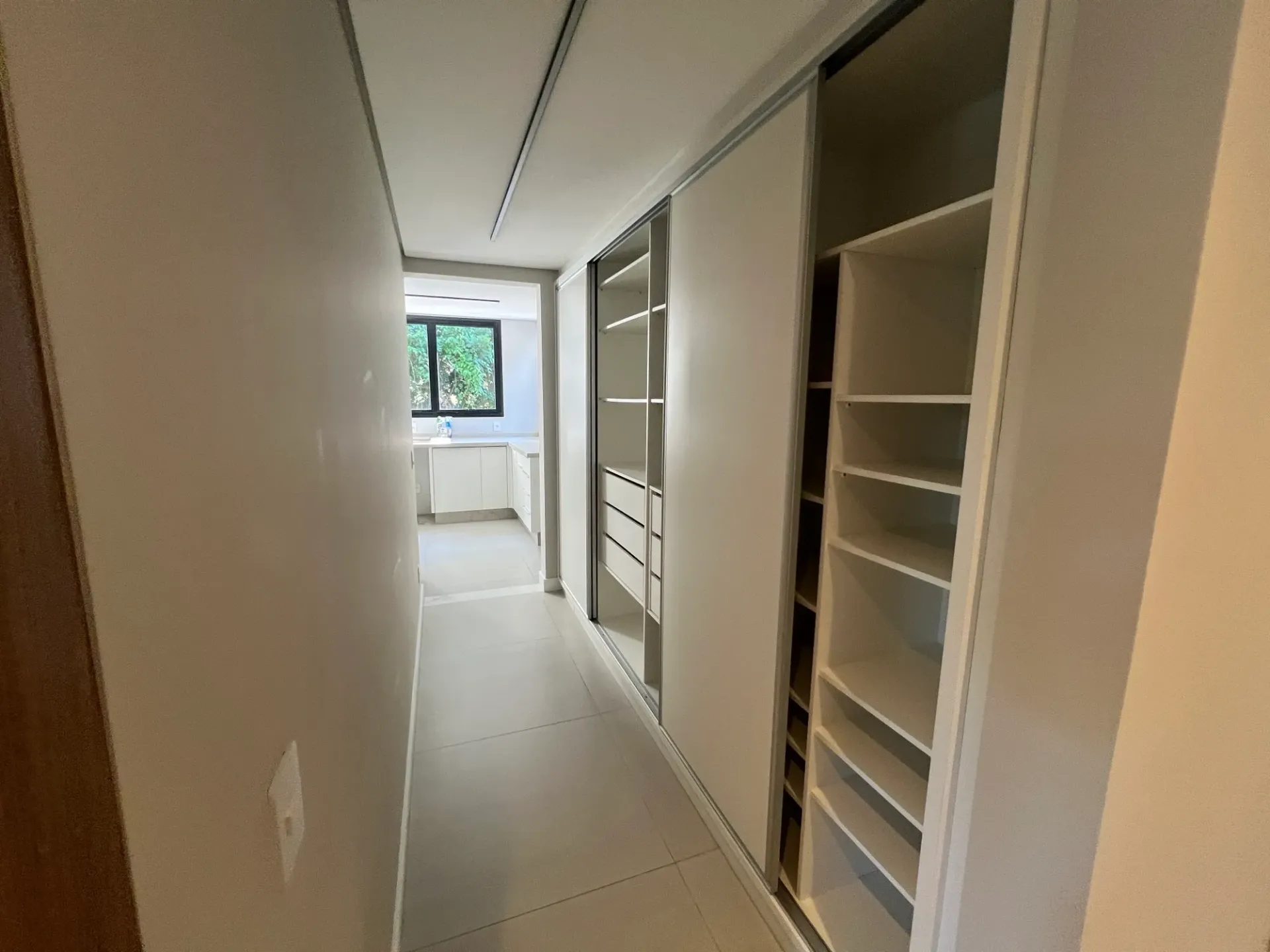 Gated condo house with 6 en-suite bedrooms and 7 baths — photo 39