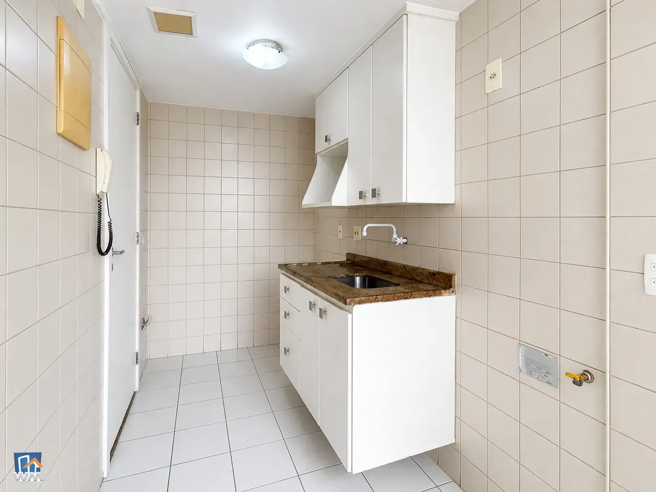 2-bedroom apartment with balcony and separate kitchen — photo 21