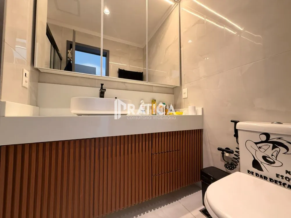 4-bedroom apartment with 5 bathrooms — photo 17