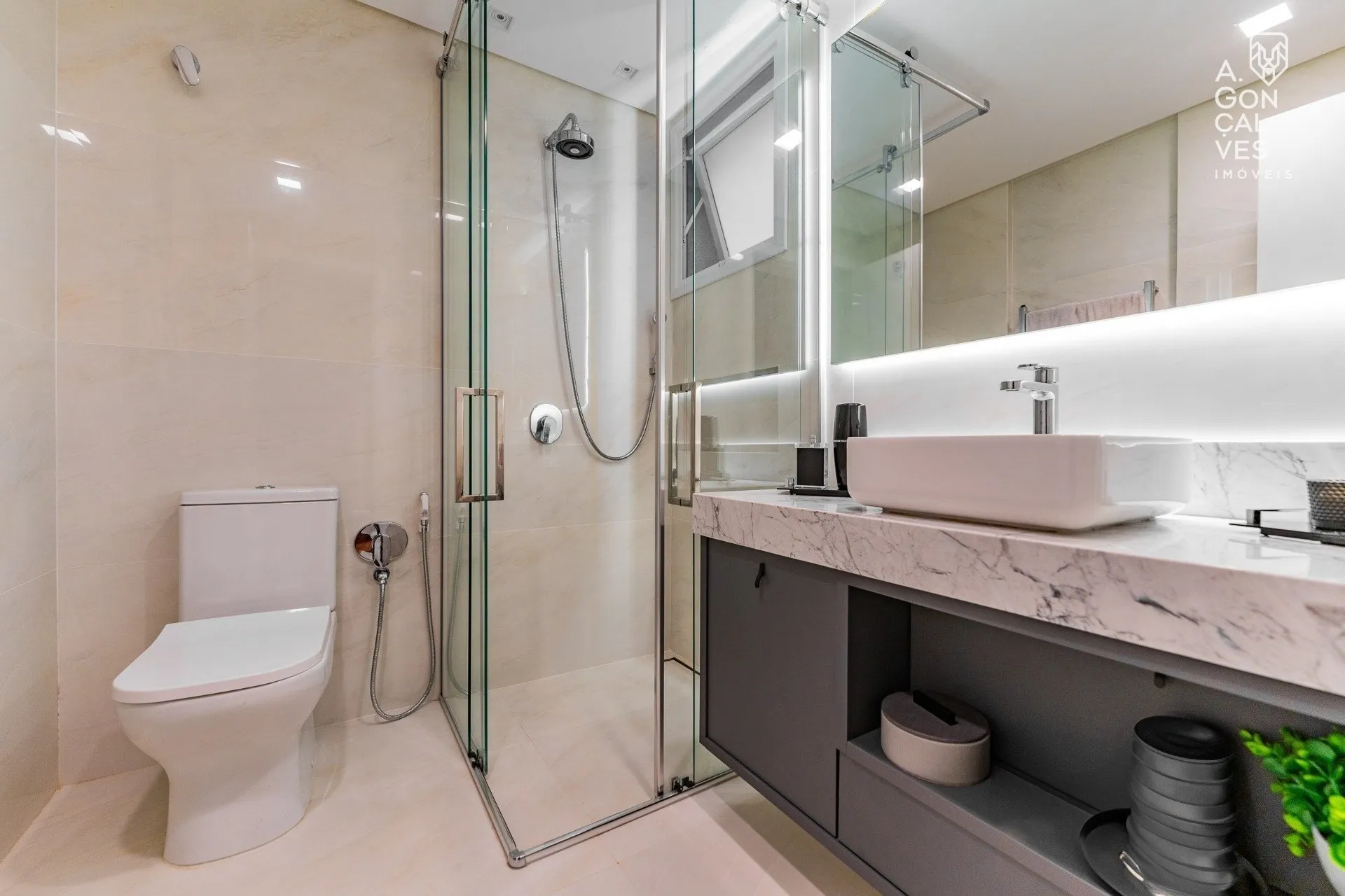 Casa em condomínio mobiliada com 4 suítes e 5 vagas — photo 28
