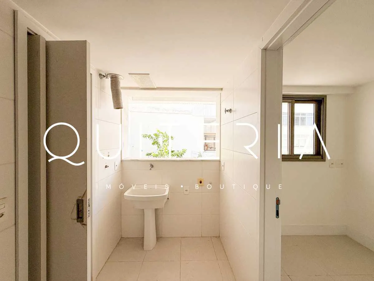 Apartamento com 3 quartos e varanda de vidro — photo 25