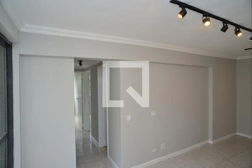 3-bedroom apartment in a building with a gym — photo 16
